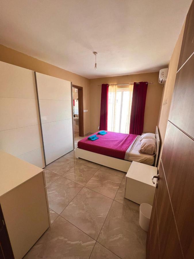 Appartement New Breeze à San Pawl il-Baħar Extérieur photo